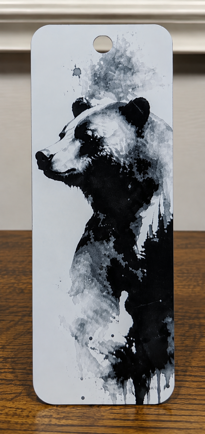 "Marque-page ours aquarelle imprimé en 3D, design noir et blanc, fabriqué au Québec"