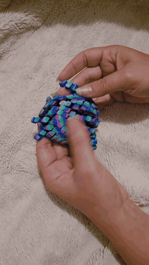 Tortue articulée TactiK – démonstration du mouvement de la carapace et des pattes