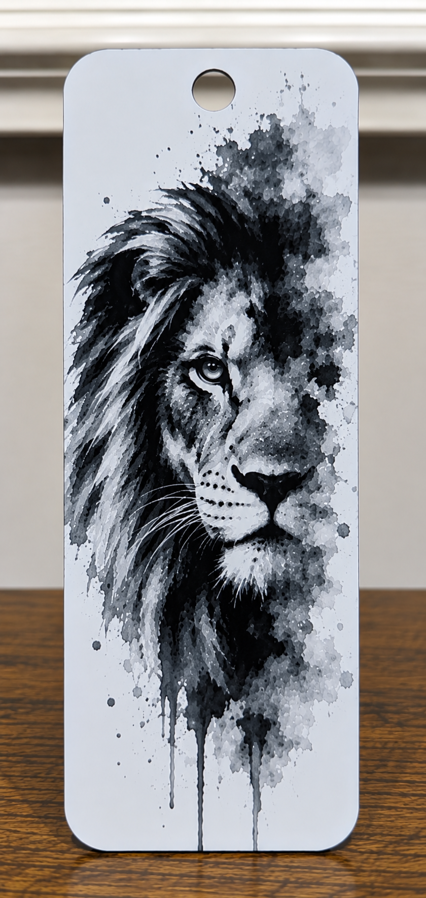 "Marque-page lion aquarelle imprimé en 3D, design noir et blanc, fabriqué au Québec"