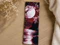 "Marque-page Lune & Fleurs de Cerisier imprimé en 3D, tons noir, bourgogne et rose"