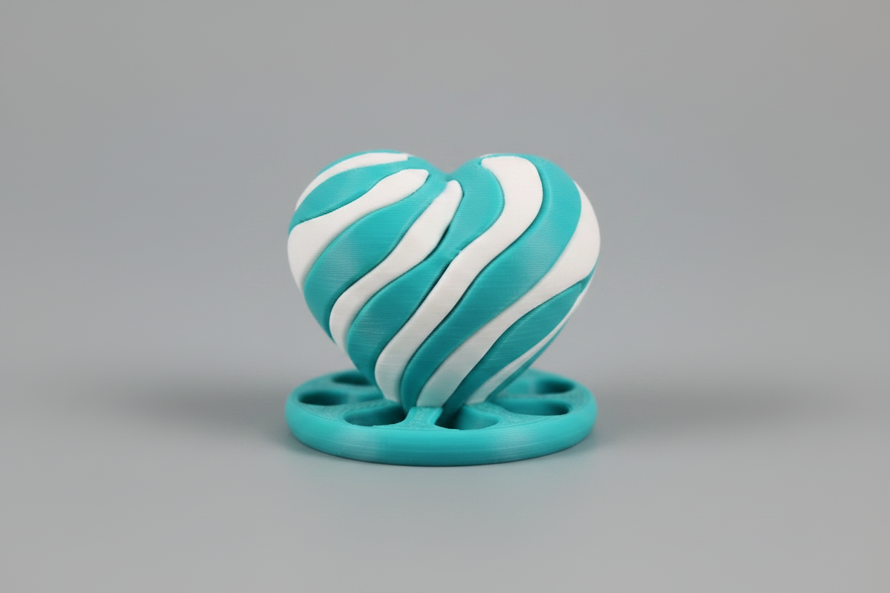 Cœur infini imprimé en 3D bicolore turquoise et blanc, figurine décorative kawaii effet torsadé hypnotisant, cadeau Saint-Valentin original, fabriqué au Québec